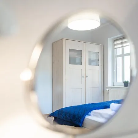 Na Deptaku Z Klimatyzacja, Myweek