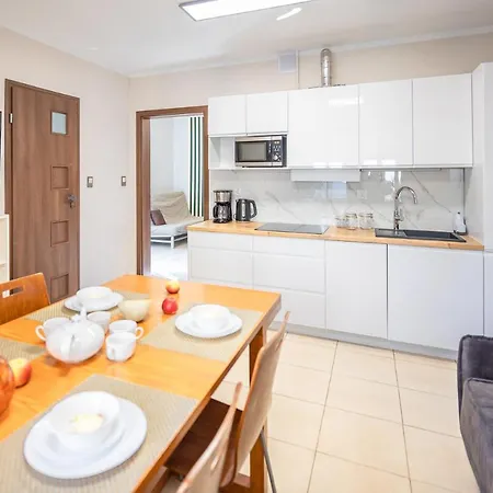 Na Deptaku Z Klimatyzacja, Myweek Apartamento Polanica-Zdrój