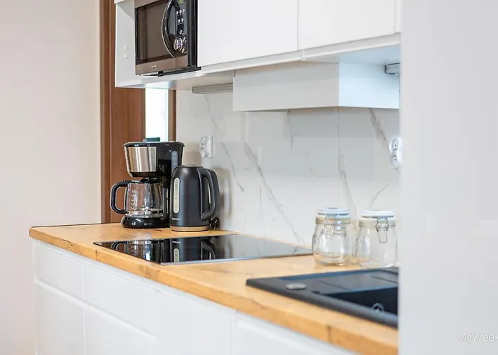 Na Deptaku Z Klimatyzacja, Myweek *