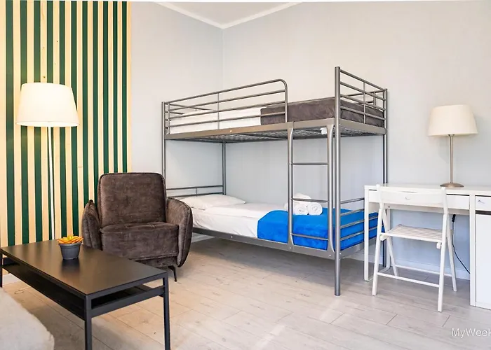 Na Deptaku Z Klimatyzacja, Myweek