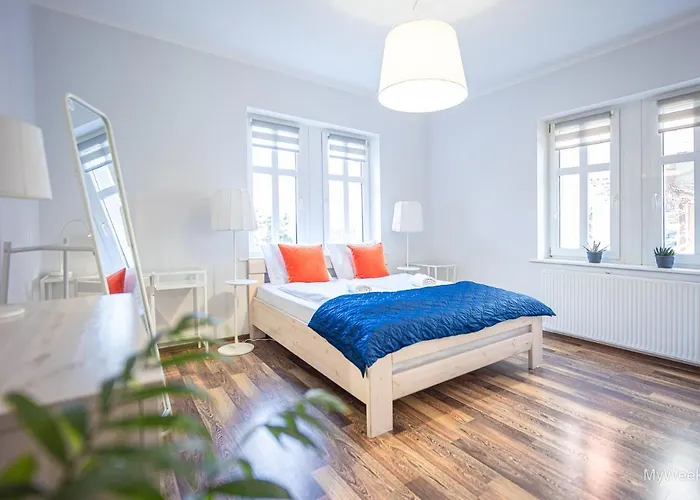 Na Deptaku Z Klimatyzacja, Myweek